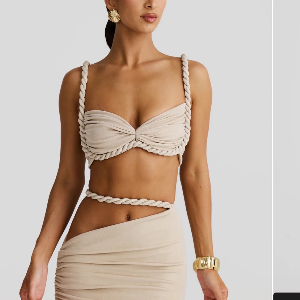 Asymmetrical two piece in Cream